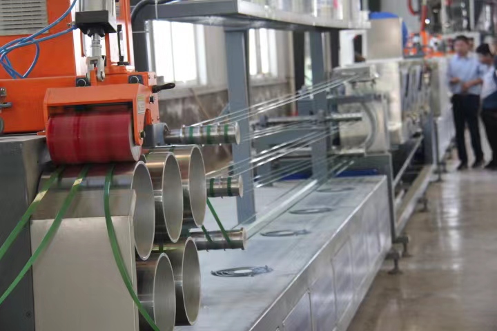 PET塑钢打包带生产工艺流程